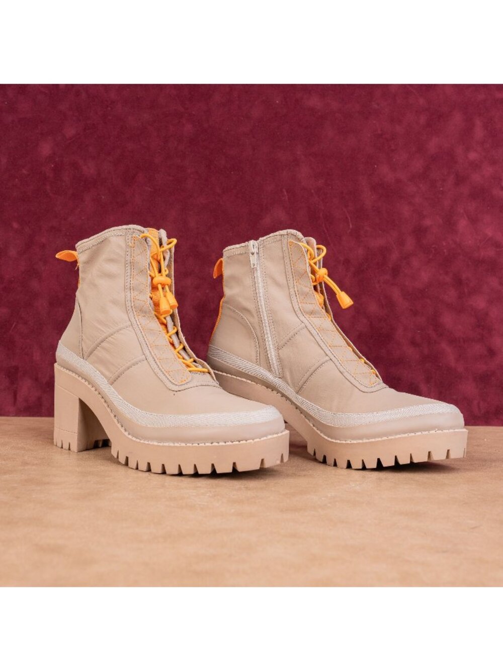 Steve Madden Women Vintage Retro90s fabric Zip Festival Party Lug Ankle Boots 11
